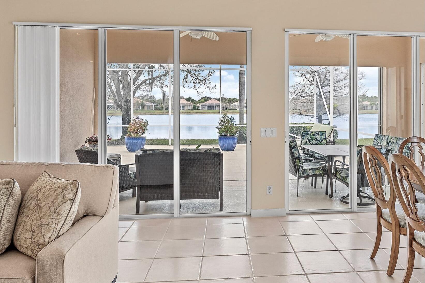 CARLETON OAKS - Residential