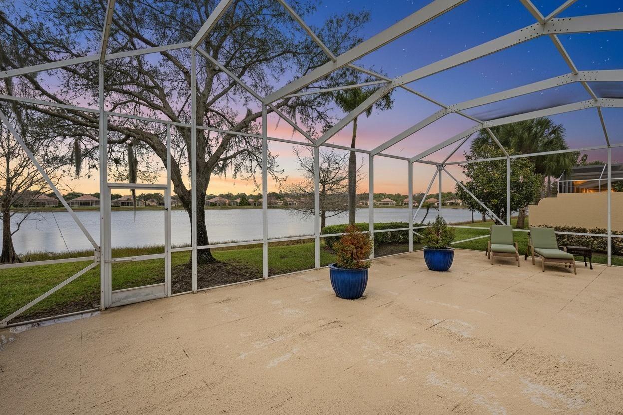 CARLETON OAKS - Residential