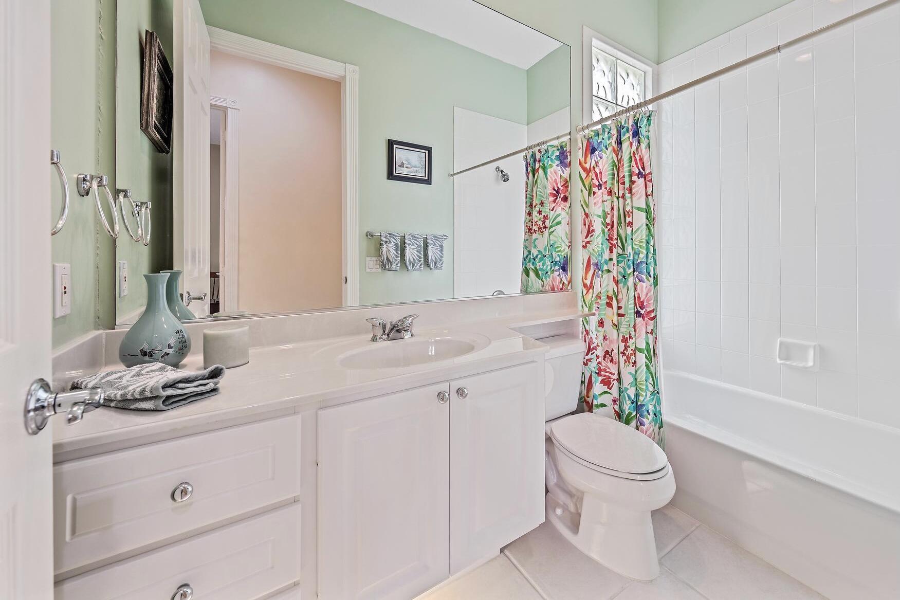 CARLETON OAKS - Residential