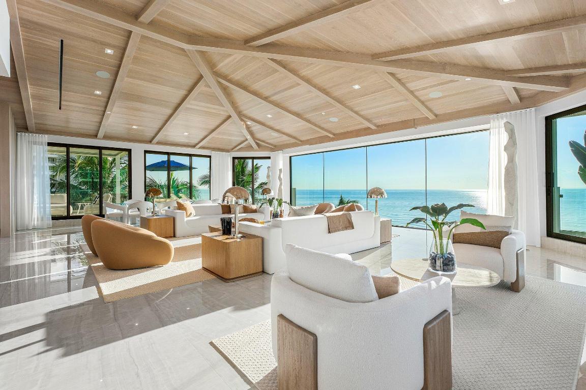 LE SANCTUAIRE CONDO - Residential