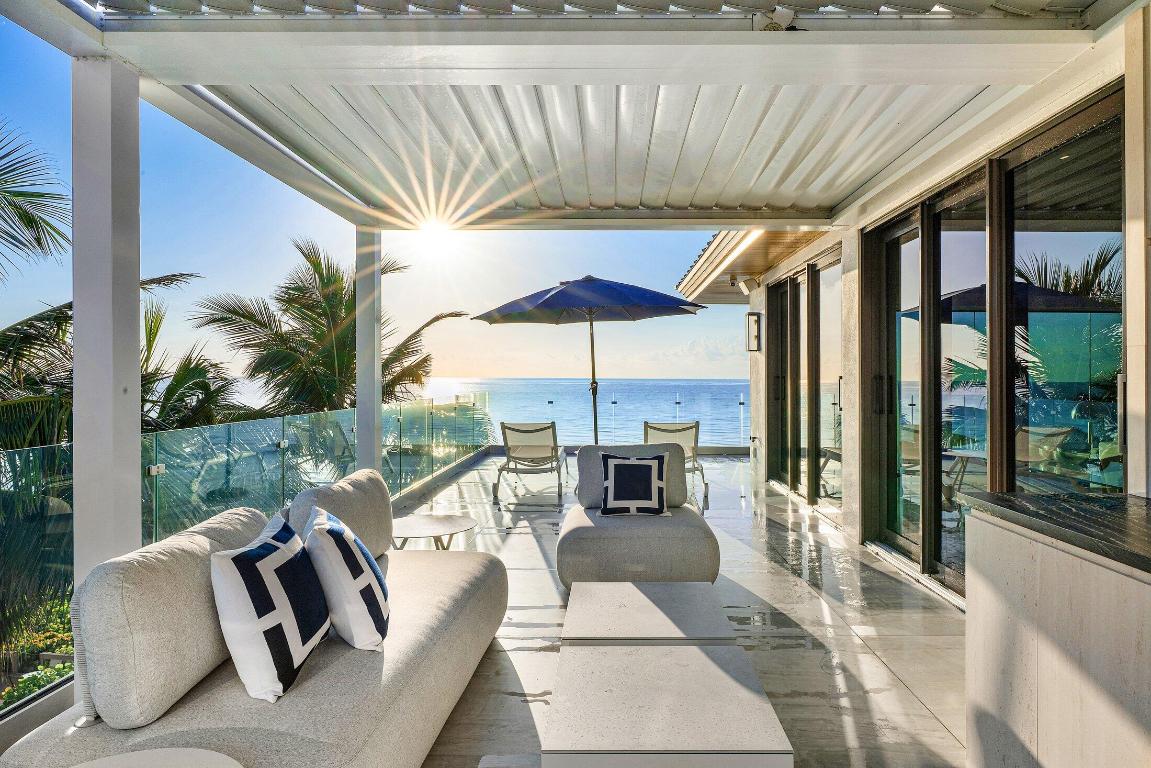 LE SANCTUAIRE CONDO - Residential