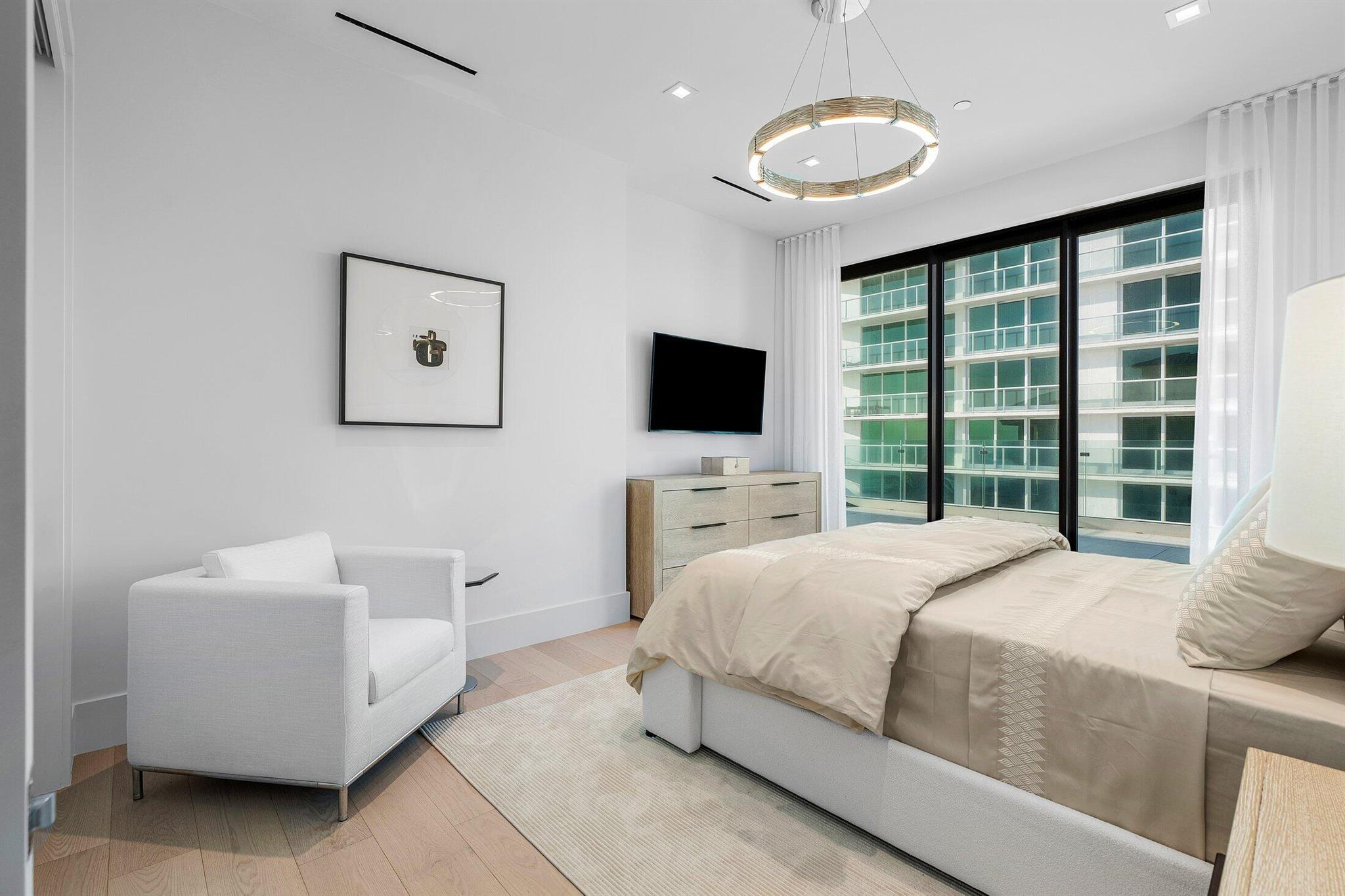 LE SANCTUAIRE CONDO - Residential