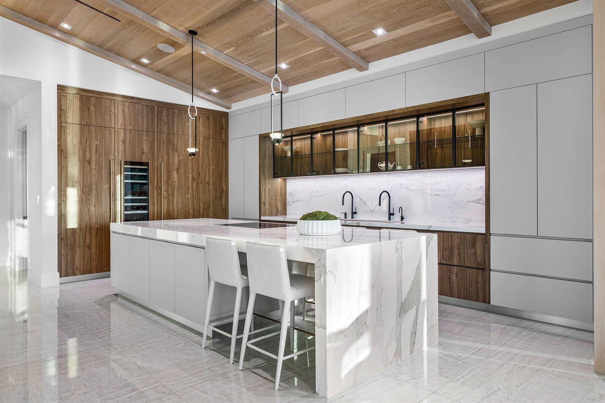 LE SANCTUAIRE CONDO - Residential