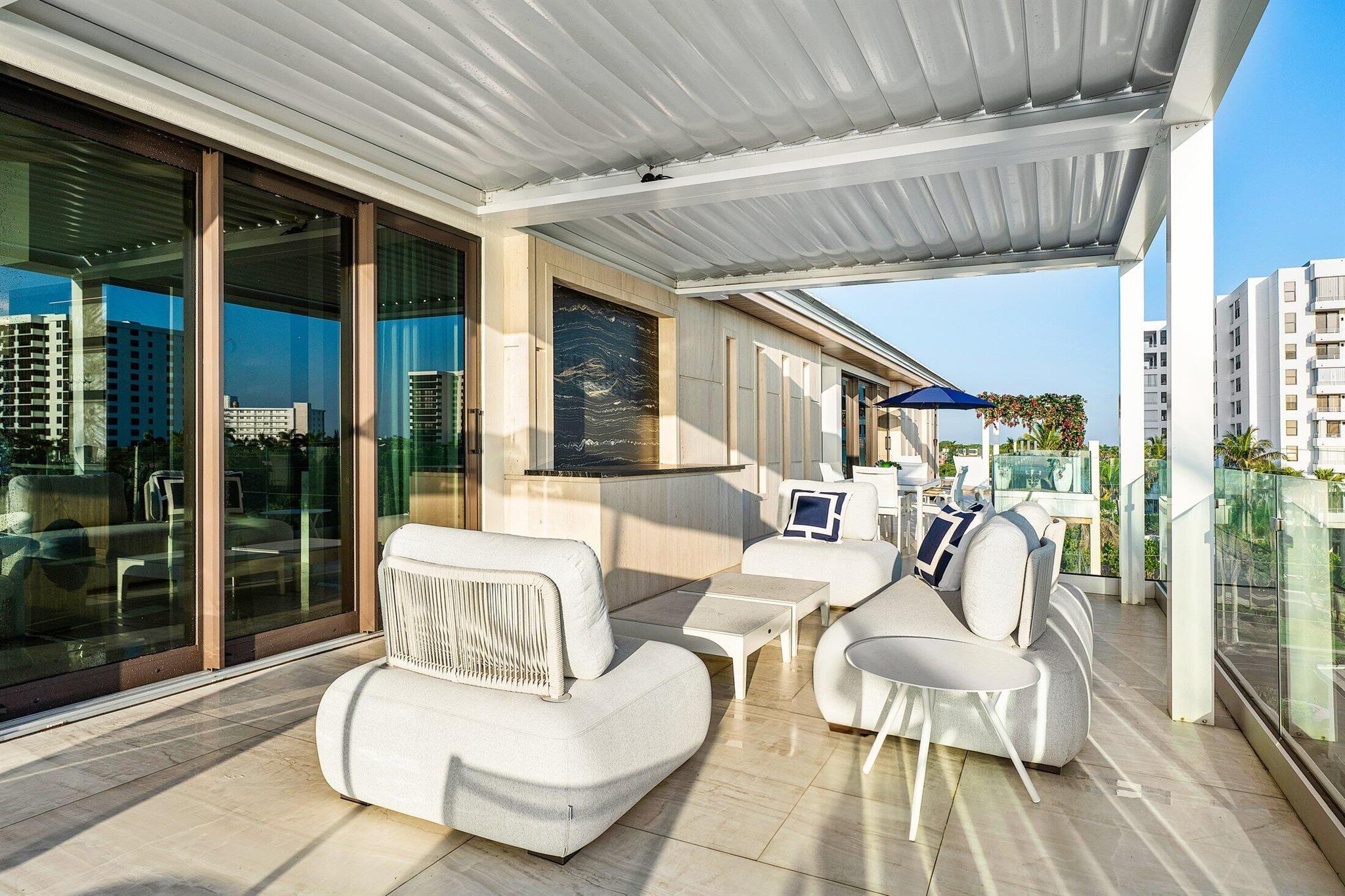 LE SANCTUAIRE CONDO - Residential