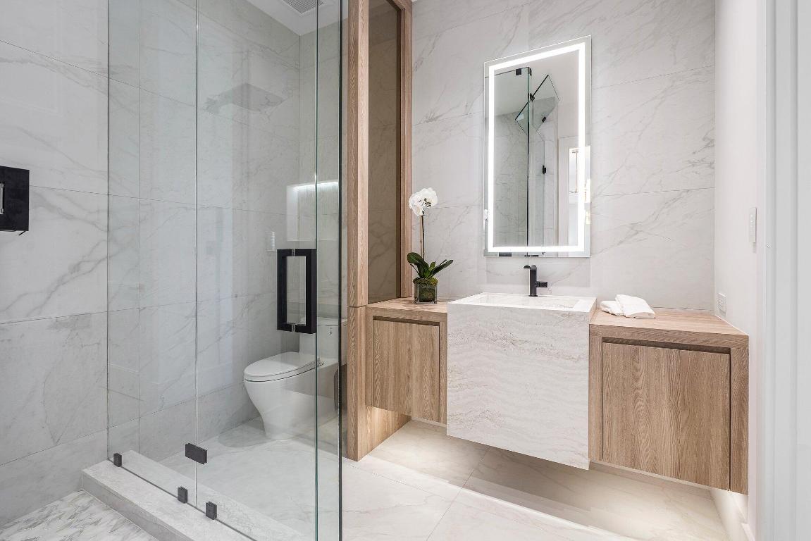 LE SANCTUAIRE CONDO - Residential