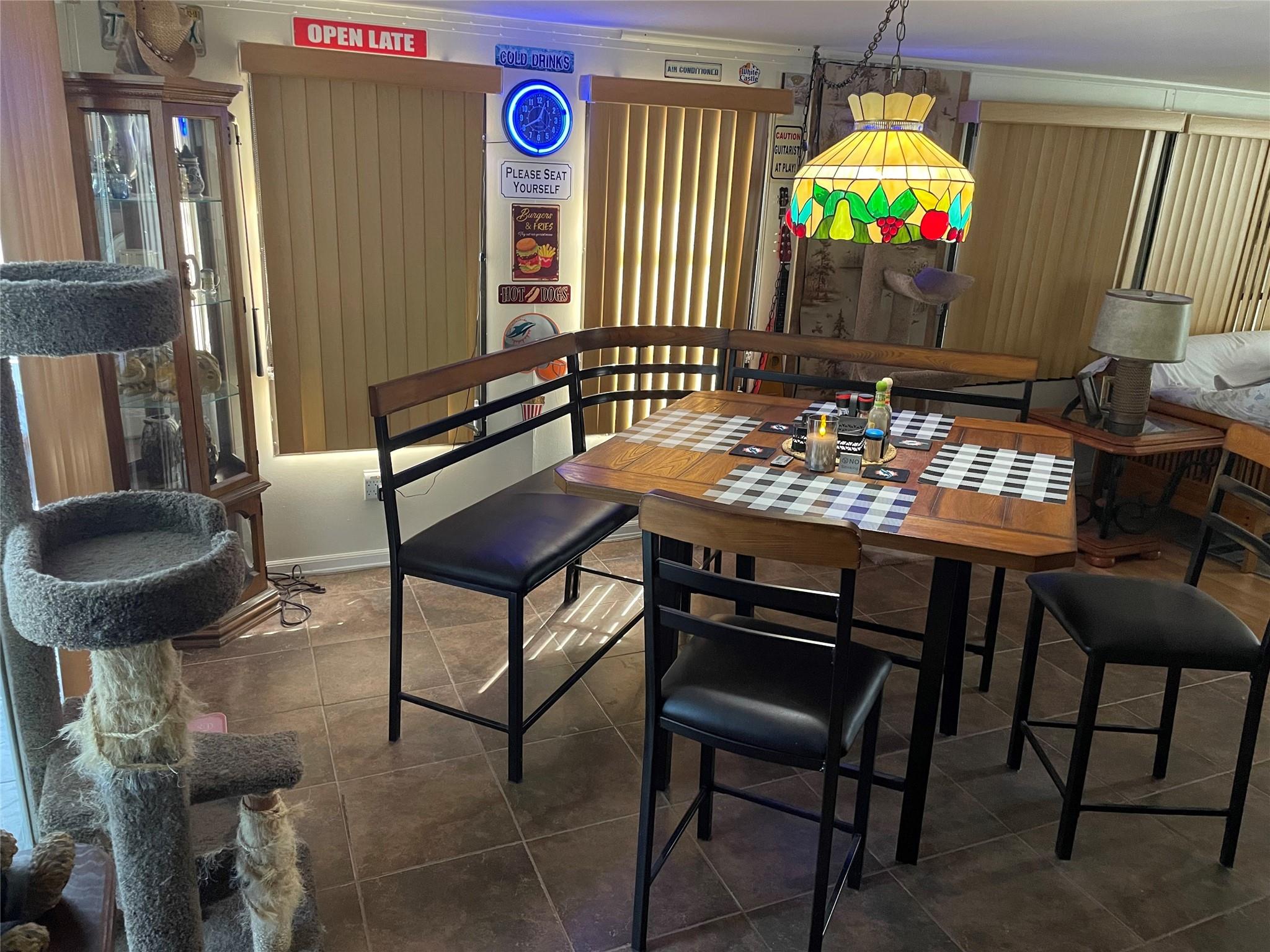 Park City Sec Two 56-25 B - Residential