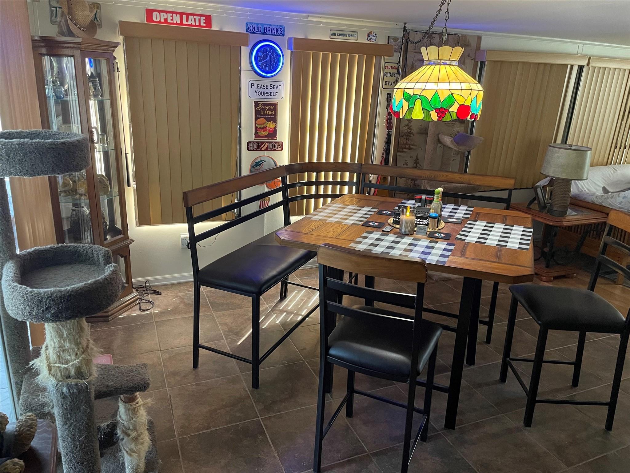 Park City Sec Two 56-25 B - Residential