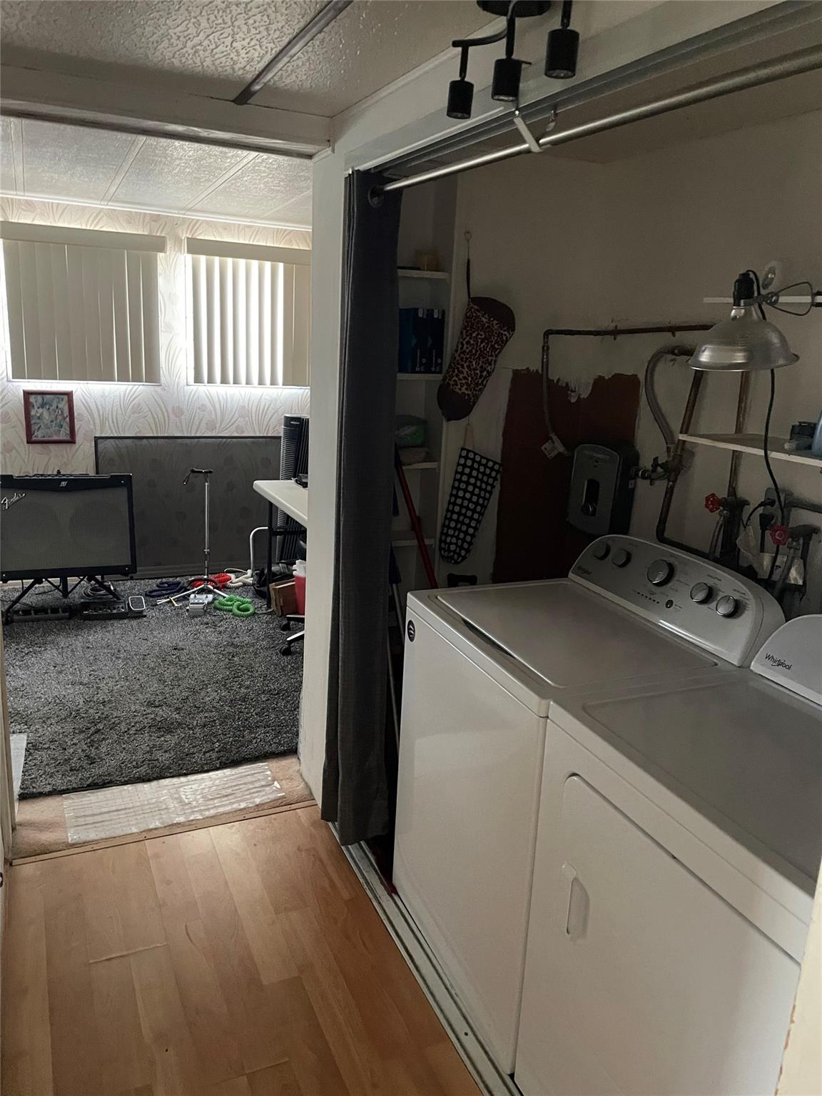 Park City Sec Two 56-25 B - Residential