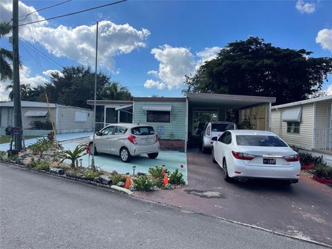 1865 SW 87th Terrace Davie FL 33324