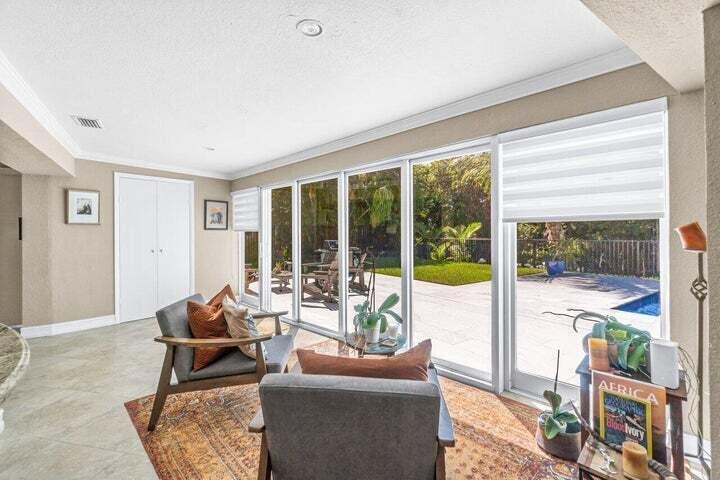 LAKE FLORESTA PARK - Residential Lease