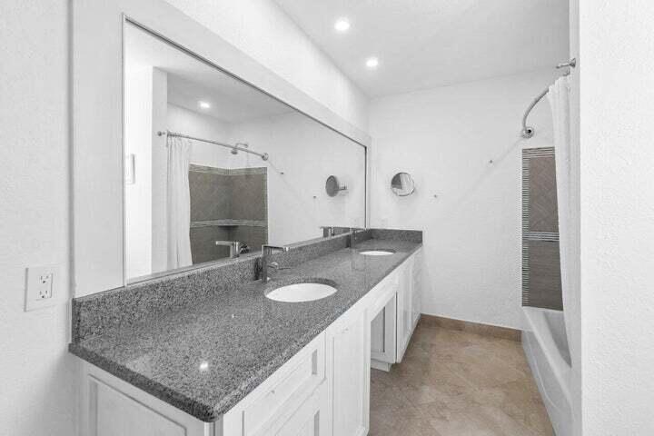 LAKE FLORESTA PARK - Residential Lease