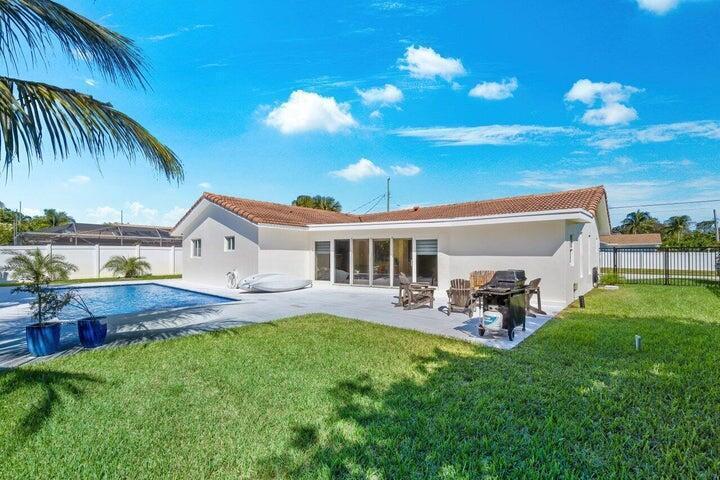 LAKE FLORESTA PARK - Residential Lease