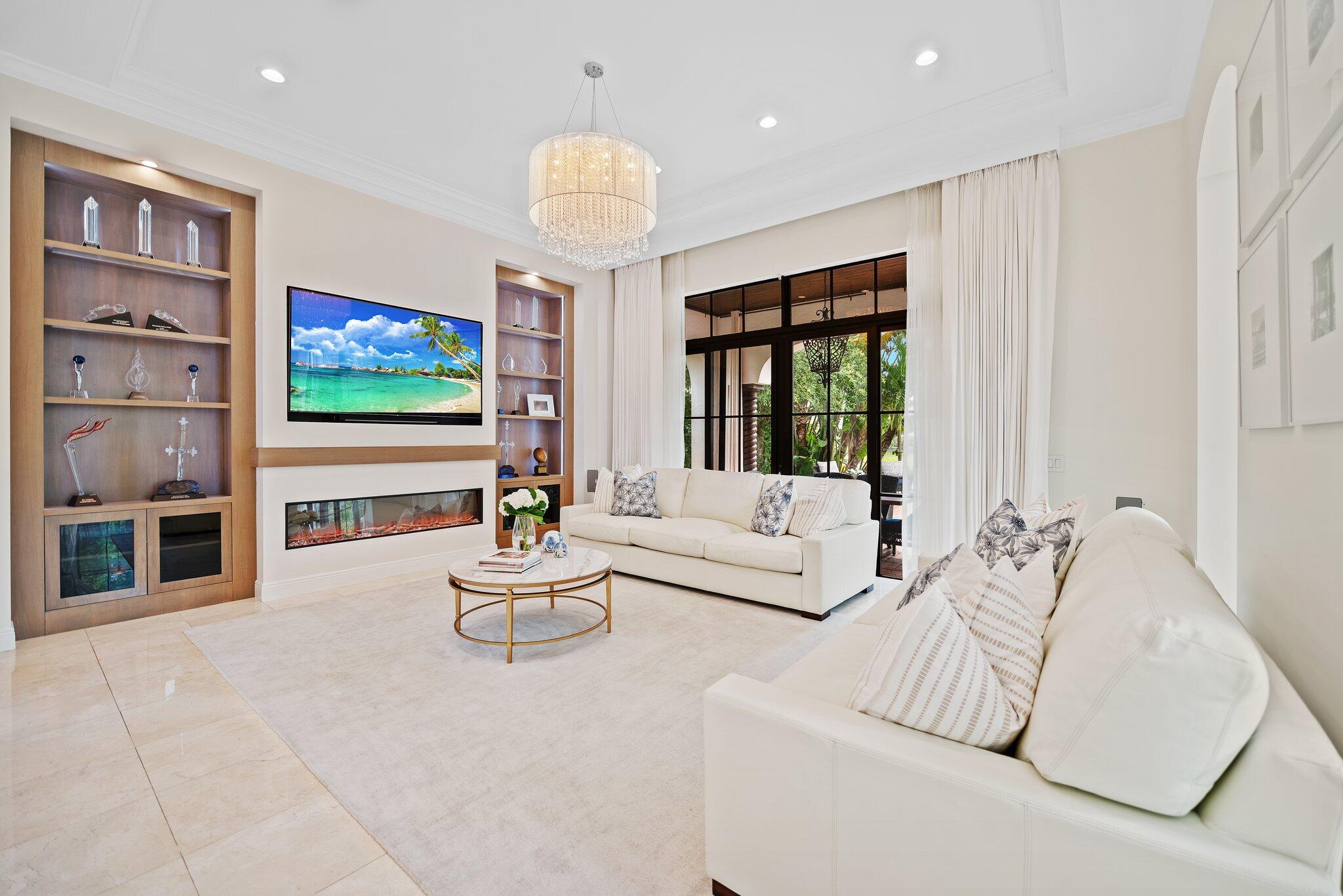 PARKLAND GOLF AND COUNTRY CLUB - Residential