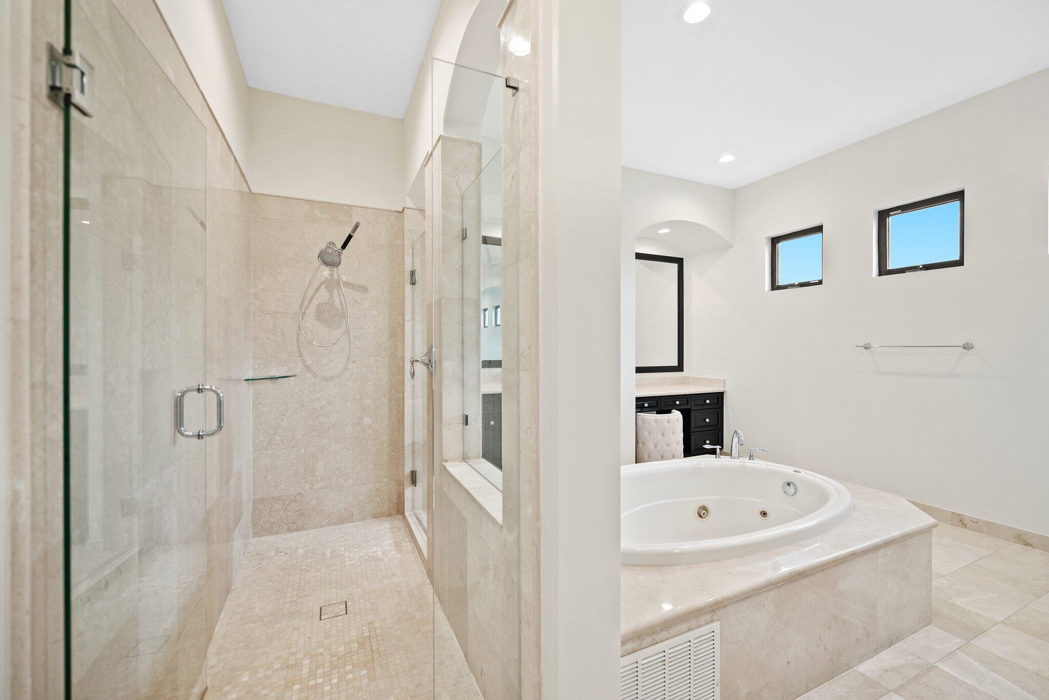 PARKLAND GOLF AND COUNTRY CLUB - Residential