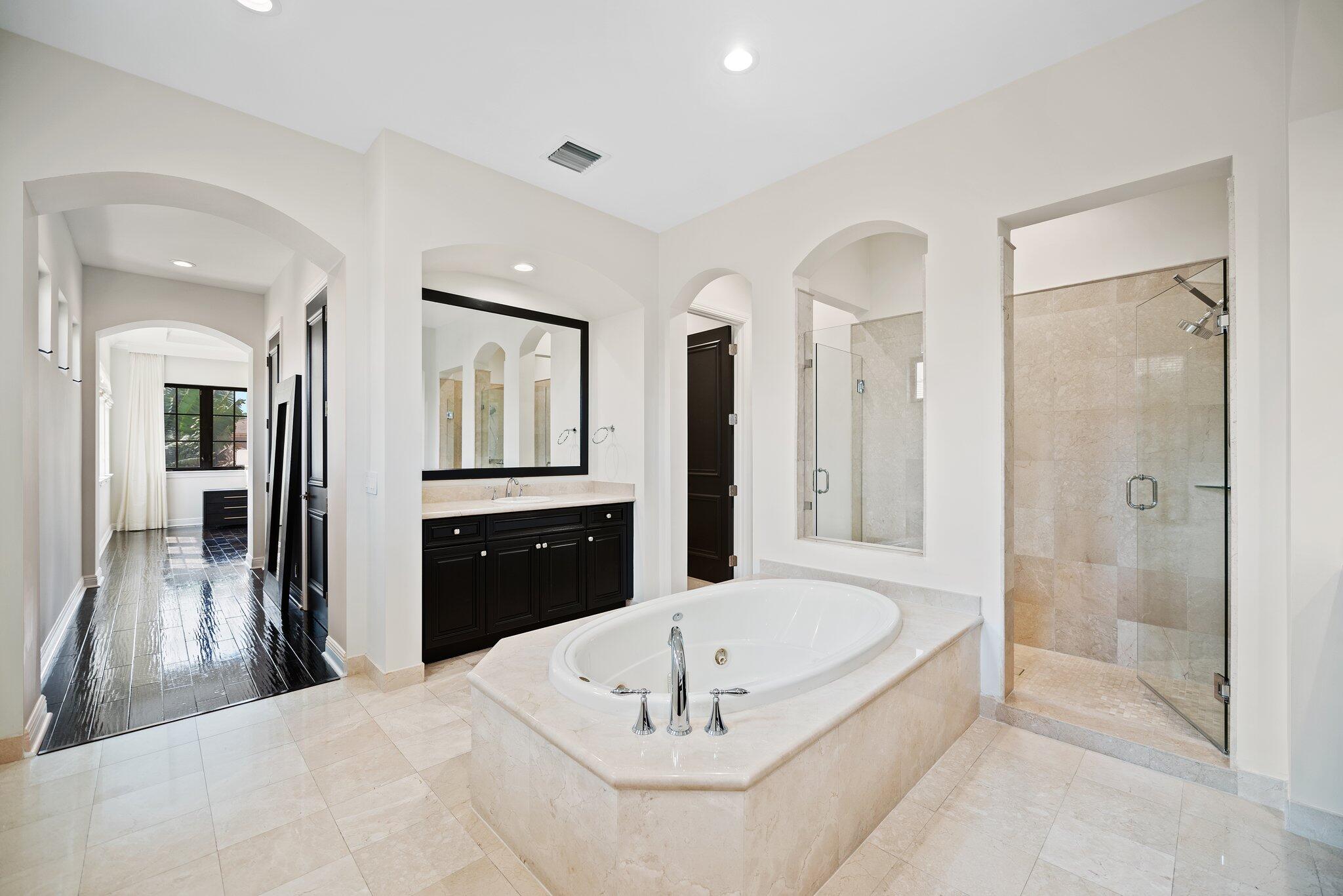 PARKLAND GOLF AND COUNTRY CLUB - Residential