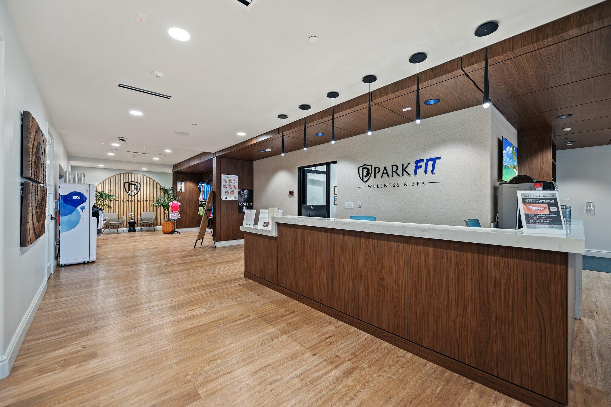 PARKLAND GOLF AND COUNTRY CLUB - Residential