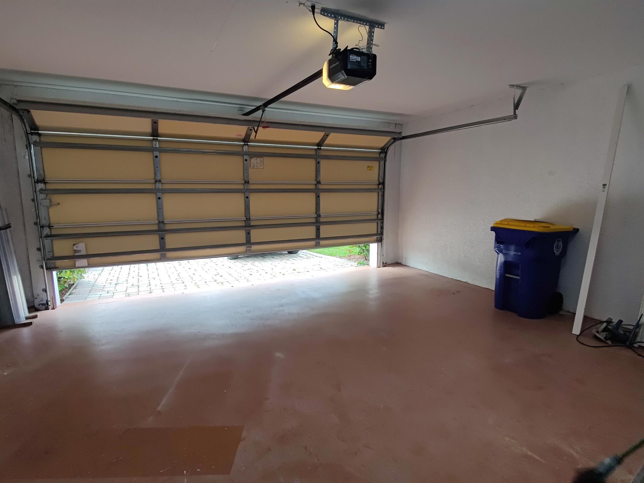 DIXIE PARK ADDITION NO. 2 - Residential Lease