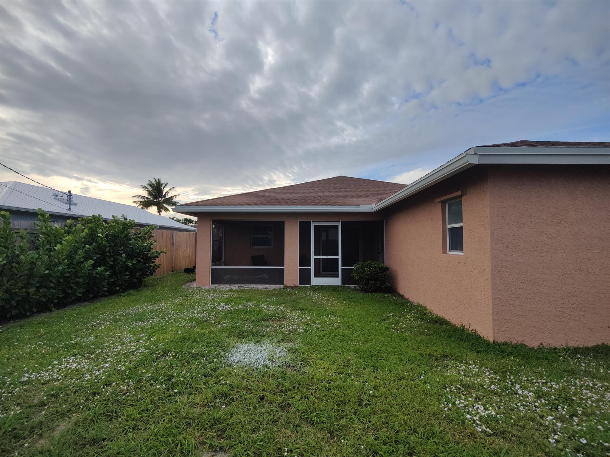 DIXIE PARK ADDITION NO. 2 - Residential Lease