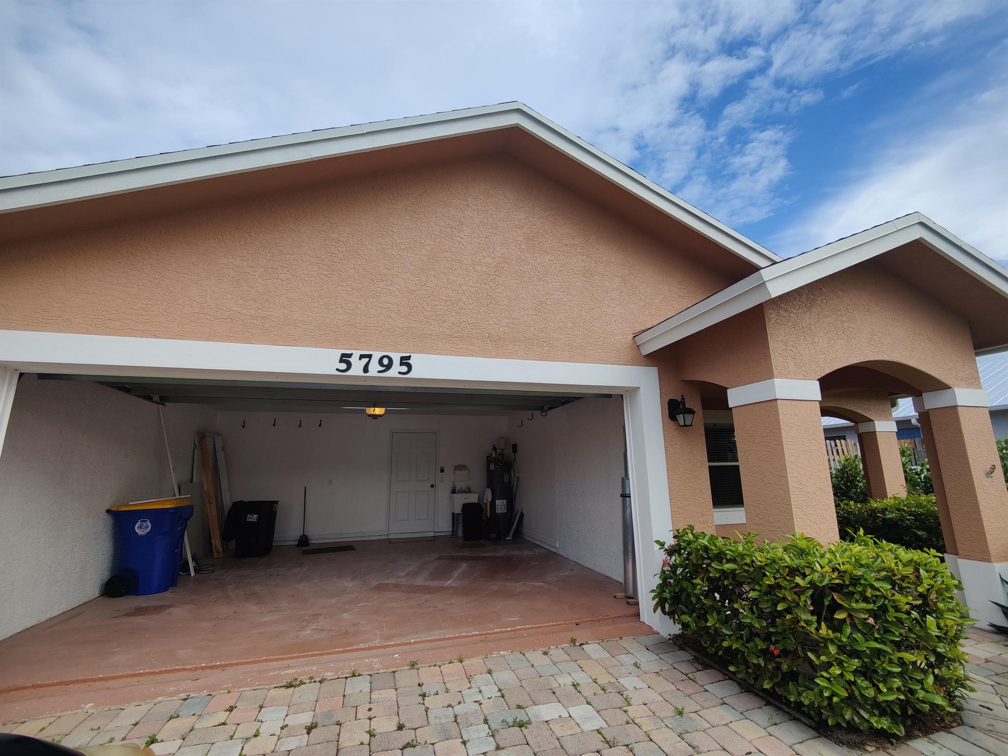 DIXIE PARK ADDITION NO. 2 - Residential Lease