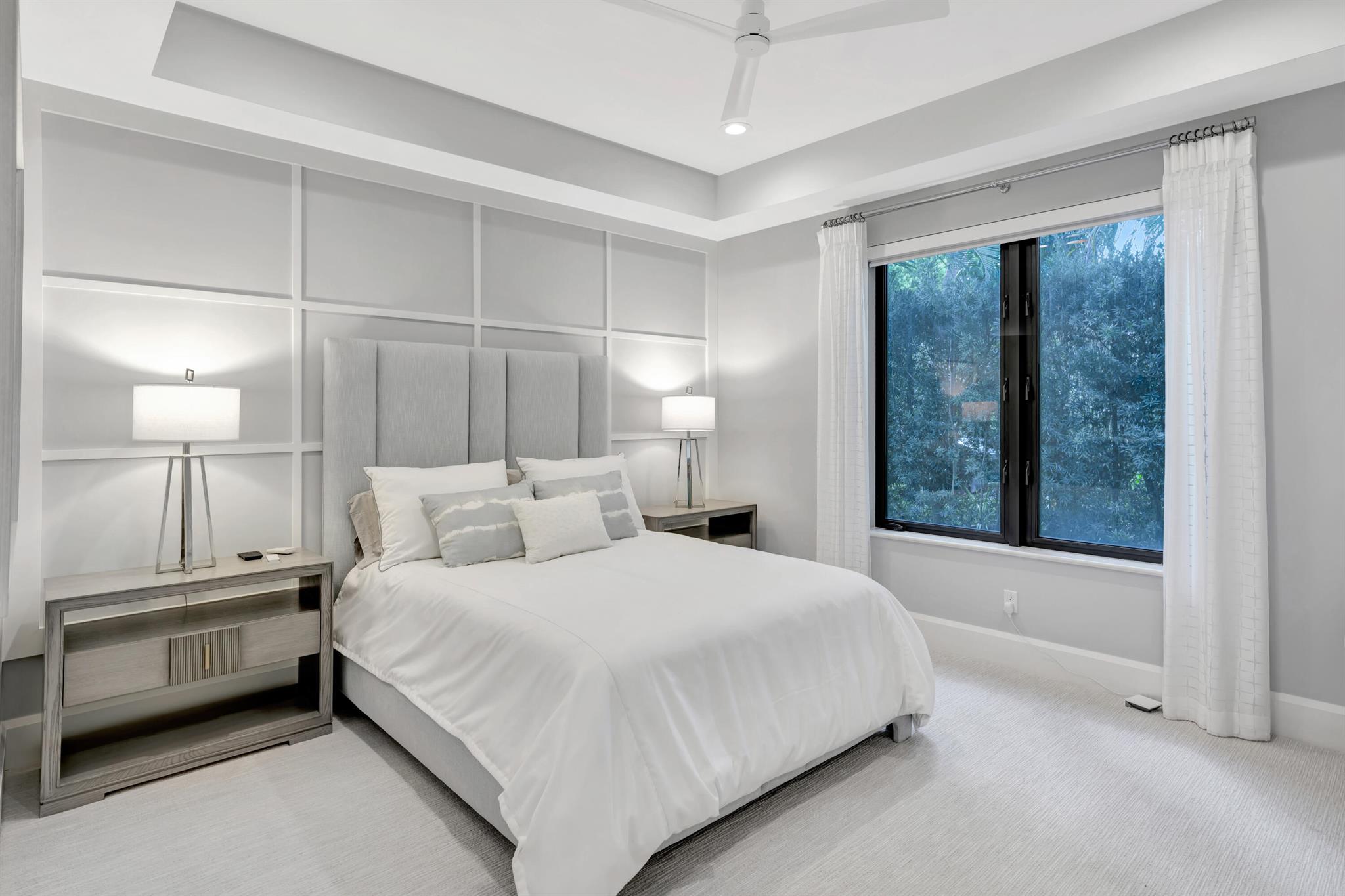 ADMIRALS COVE - Residential