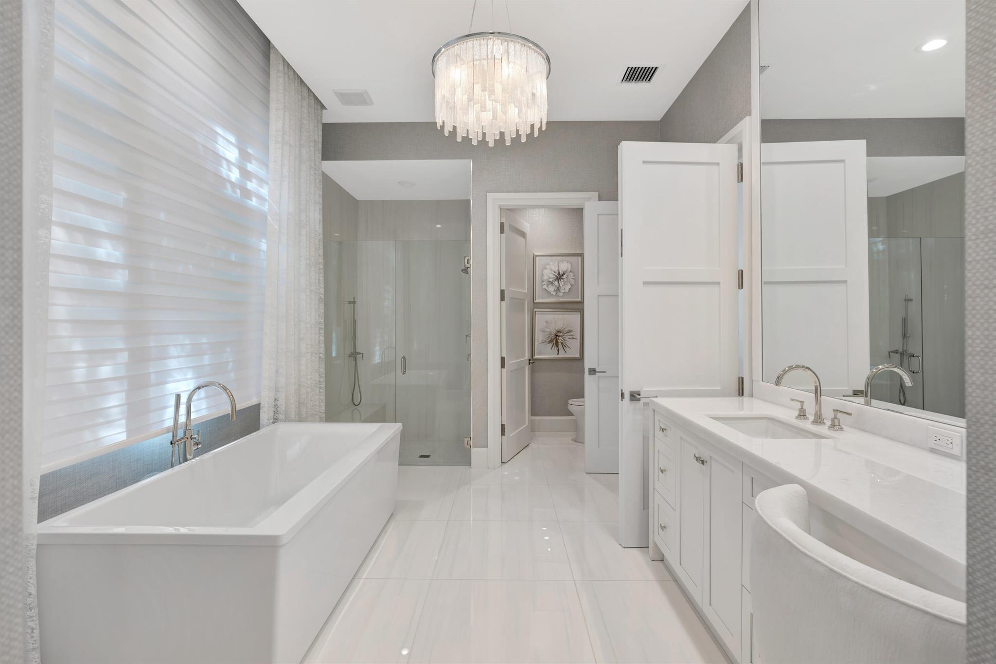 ADMIRALS COVE - Residential