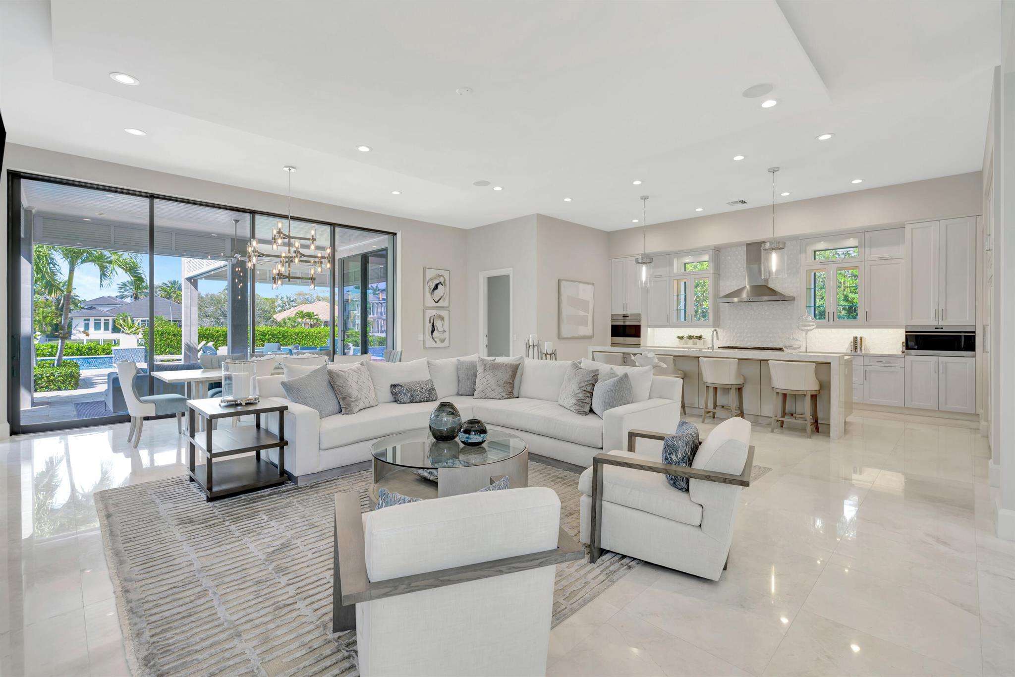 ADMIRALS COVE - Residential