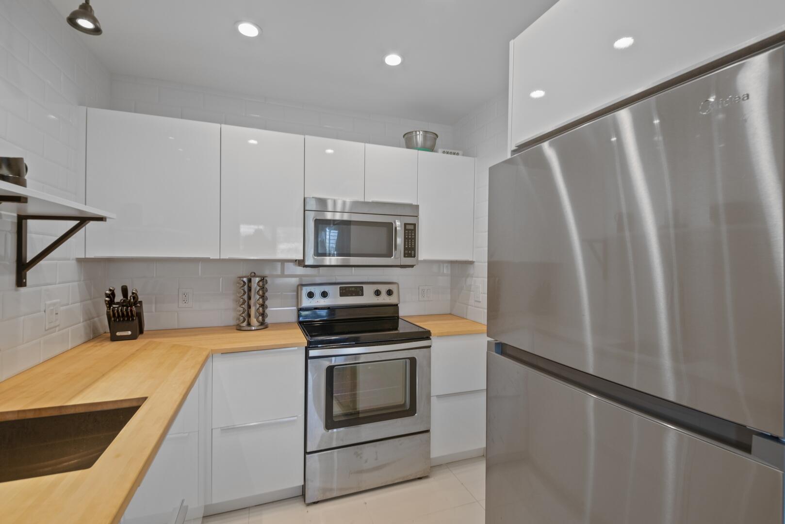 BERKELEY DIPLOMAT CO-OP - Residential