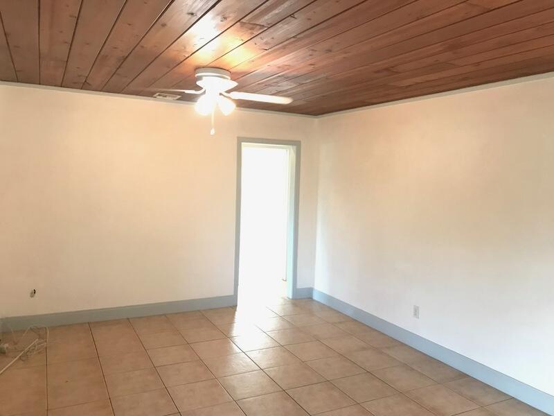 BON AIRE ACRES - Residential Lease