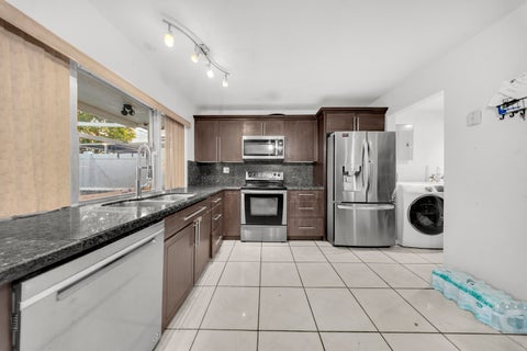 Tiny photo for 6736 PANSY Drive, Miramar, FL 33023 (MLS # B26090668)