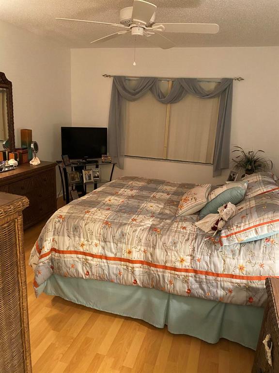 THE GROVE CONDOMINIUM SECTION 1 - Residential