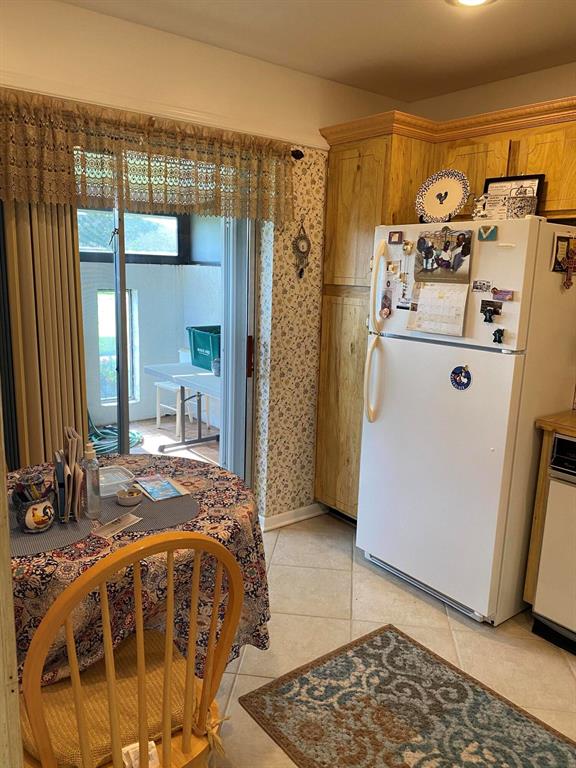 THE GROVE CONDOMINIUM SECTION 1 - Residential