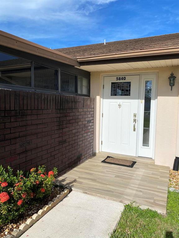 THE GROVE CONDOMINIUM SECTION 1 - Residential