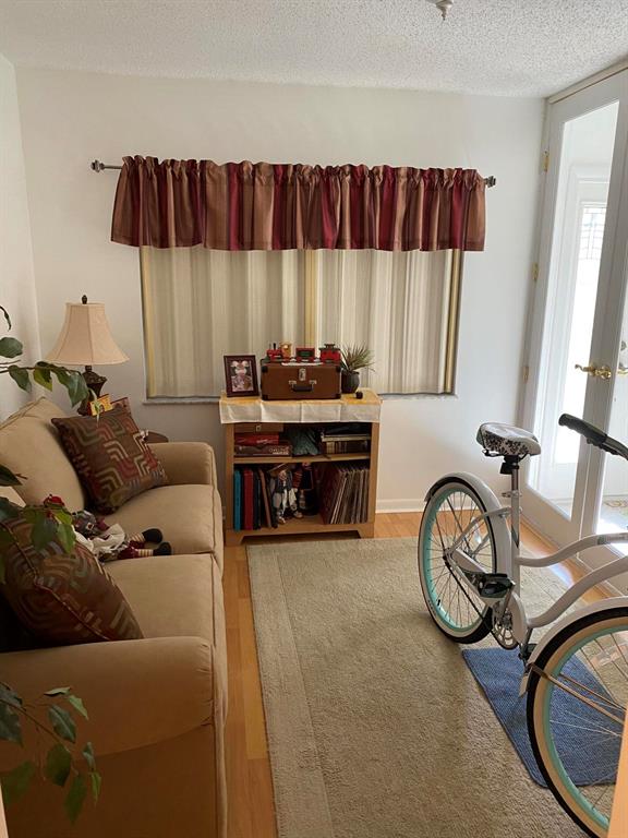 THE GROVE CONDOMINIUM SECTION 1 - Residential