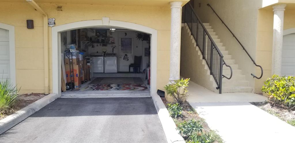 GRAND VIEW AT CRESTWOOD CONDO - Residential