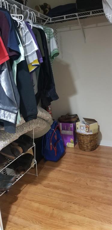 GRAND VIEW AT CRESTWOOD CONDO - Residential