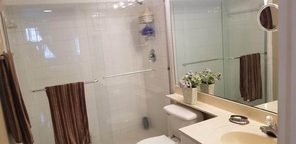 GRAND VIEW AT CRESTWOOD CONDO - Residential