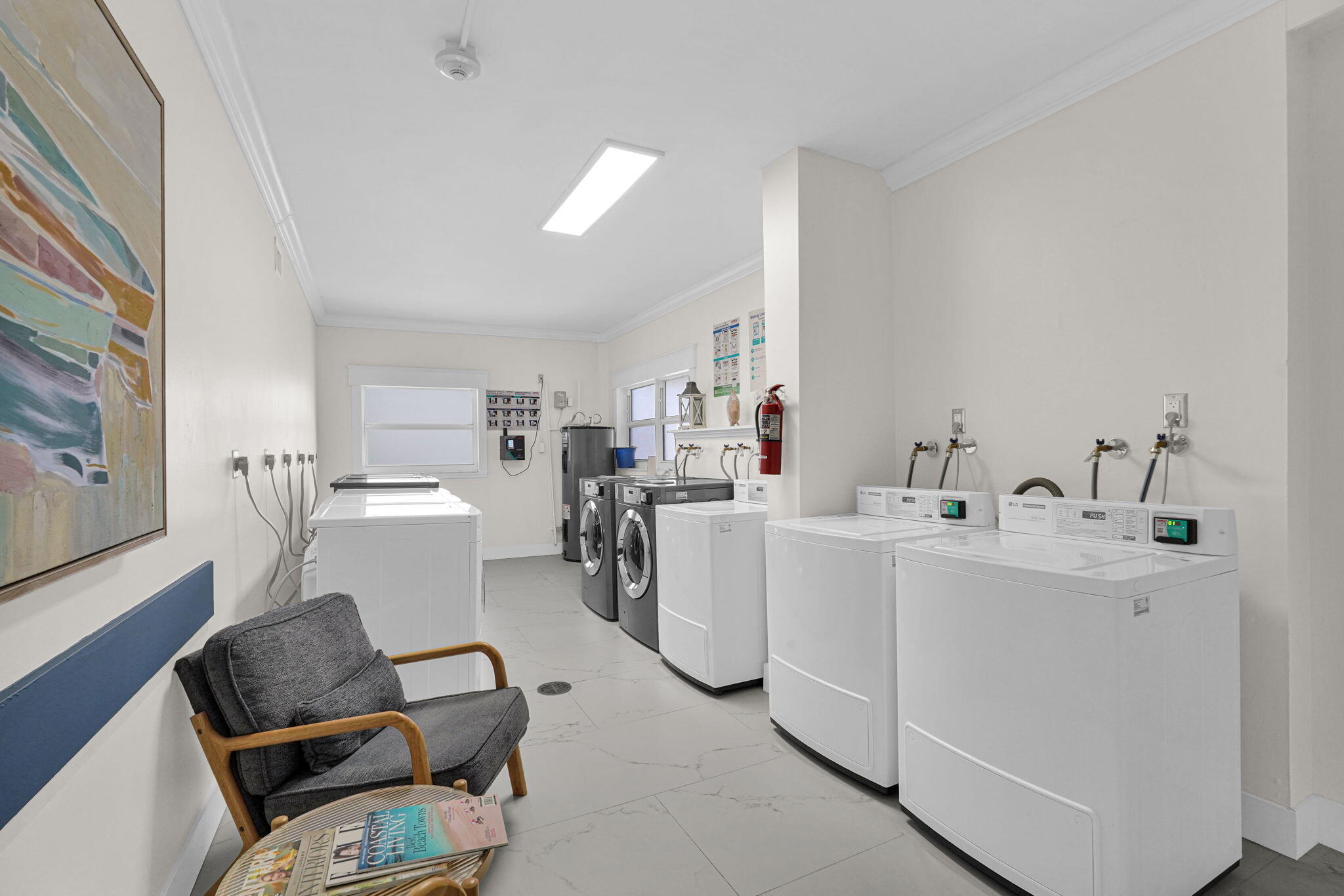 WELLINGTON TOWERS CONDO - Residential