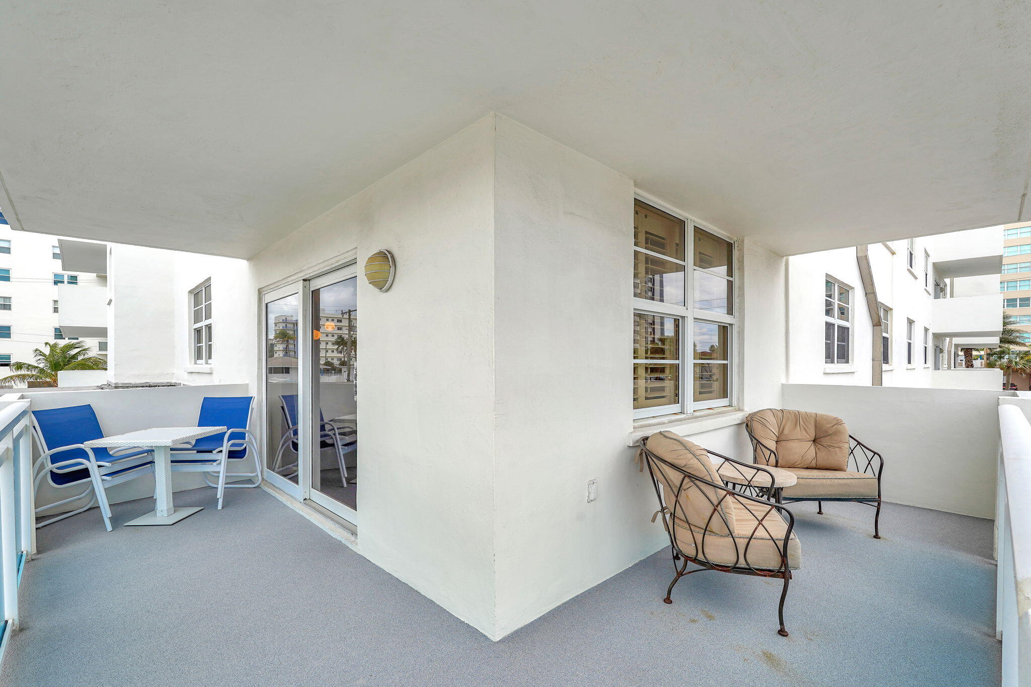 WELLINGTON TOWERS CONDO - Residential