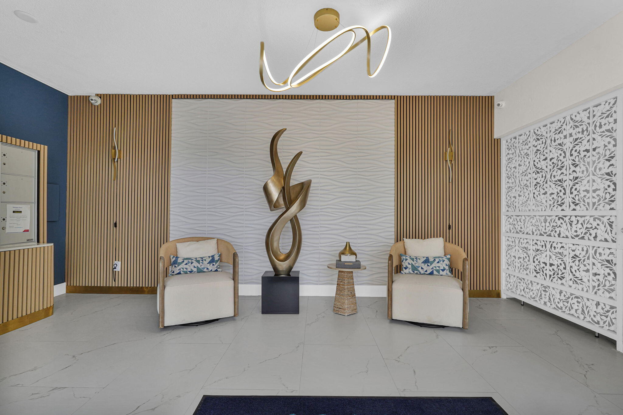 WELLINGTON TOWERS CONDO - Residential