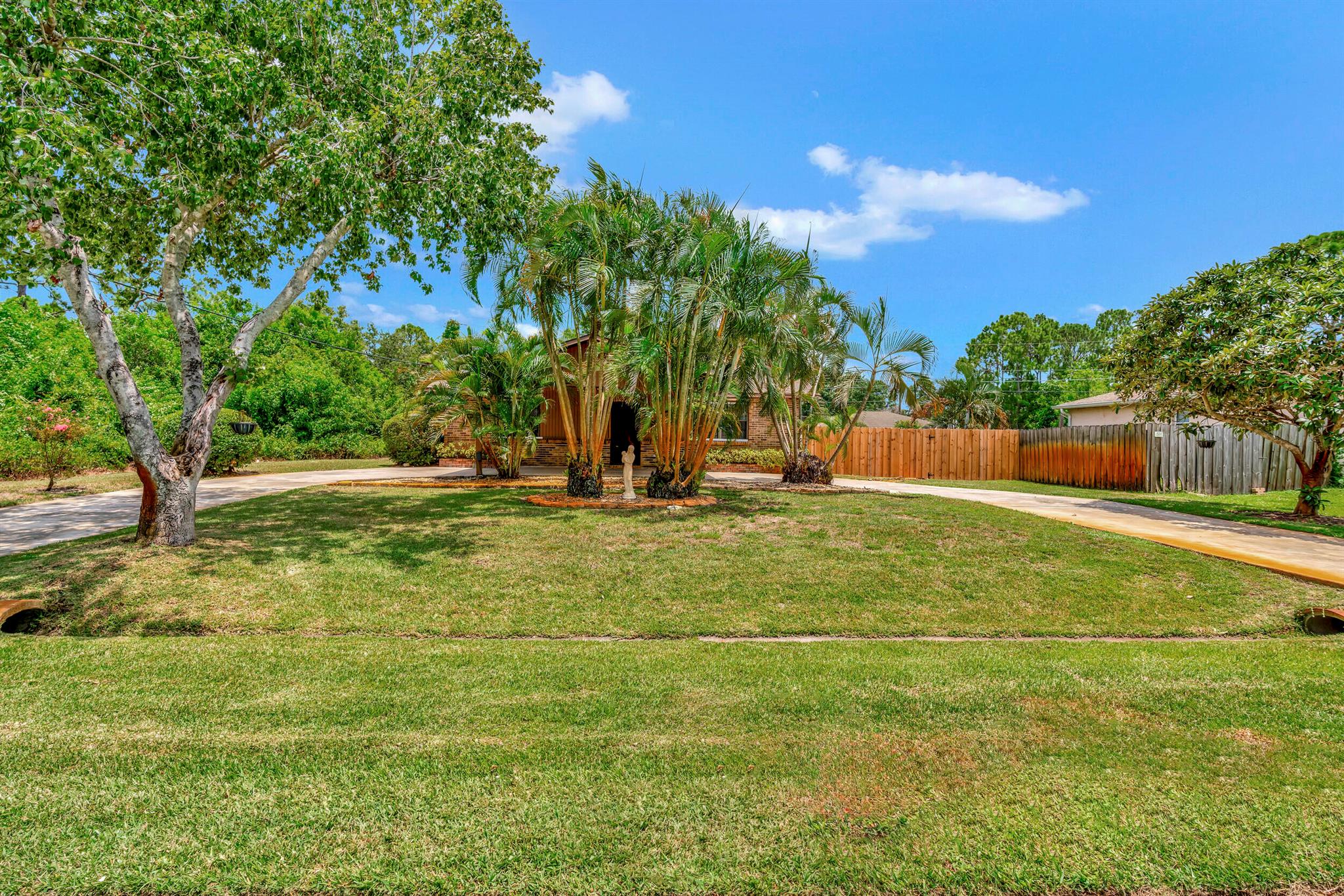 PORT ST LUCIE SECTIO - Residential Lease