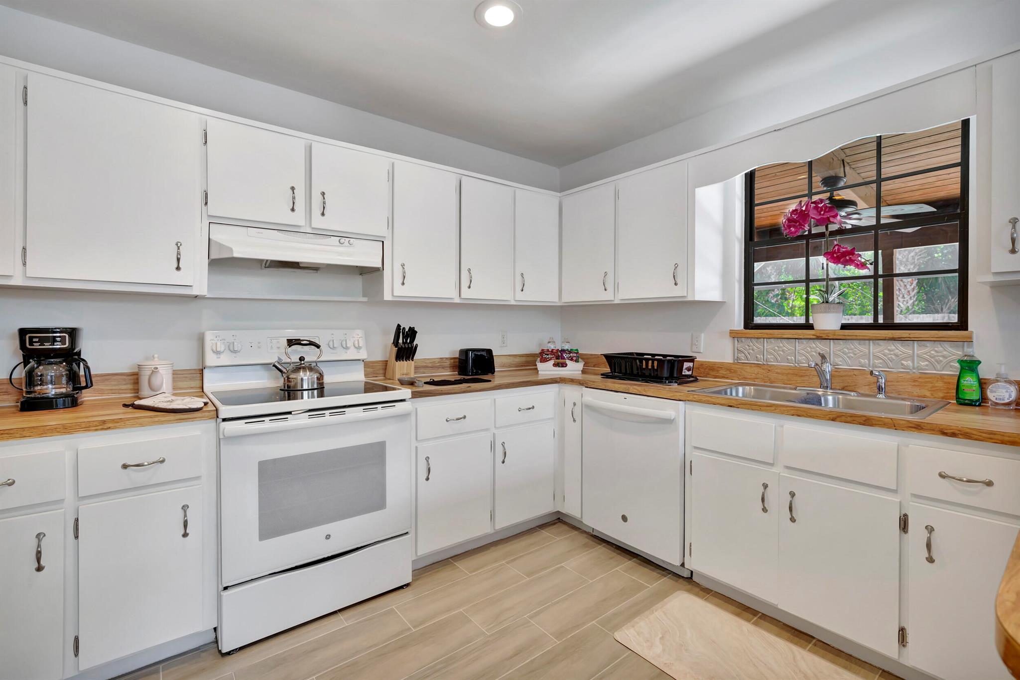 PORT ST LUCIE SECTIO - Residential Lease