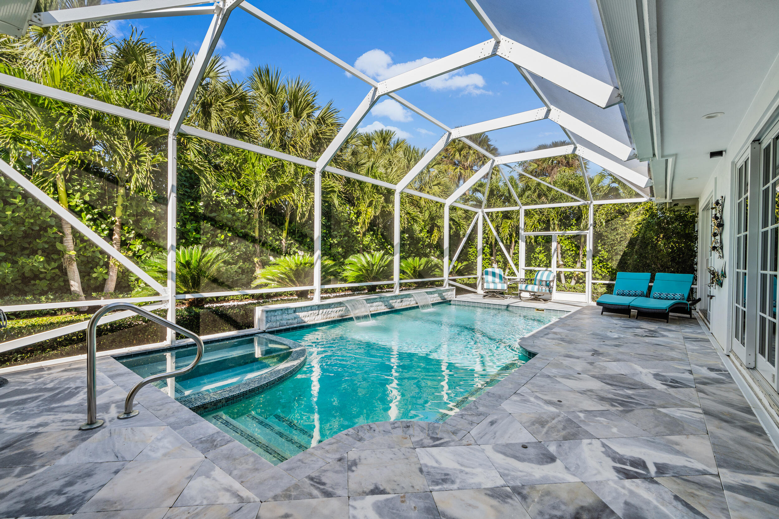 JUPITER INLET BEACH COLONY - Residential