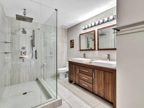 Tiny photo for 3432 NE 16th Avenue, Oakland Park, FL 33334 (MLS # B26020955)