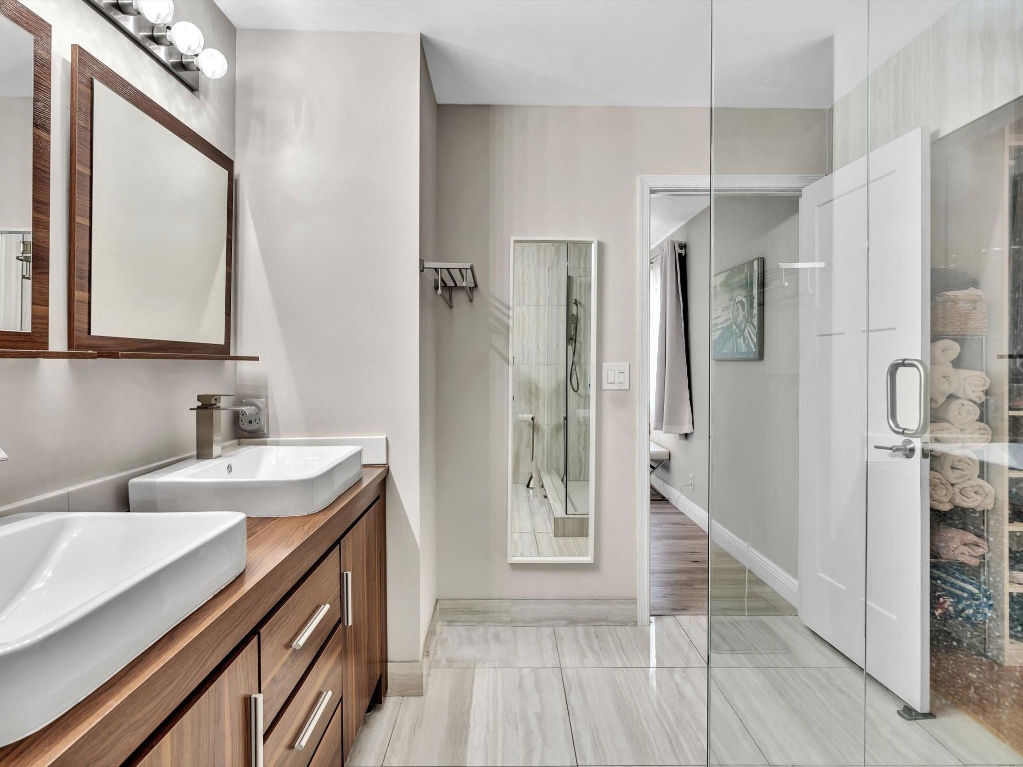 OAKLAND PARK SECOND ADD - Residential