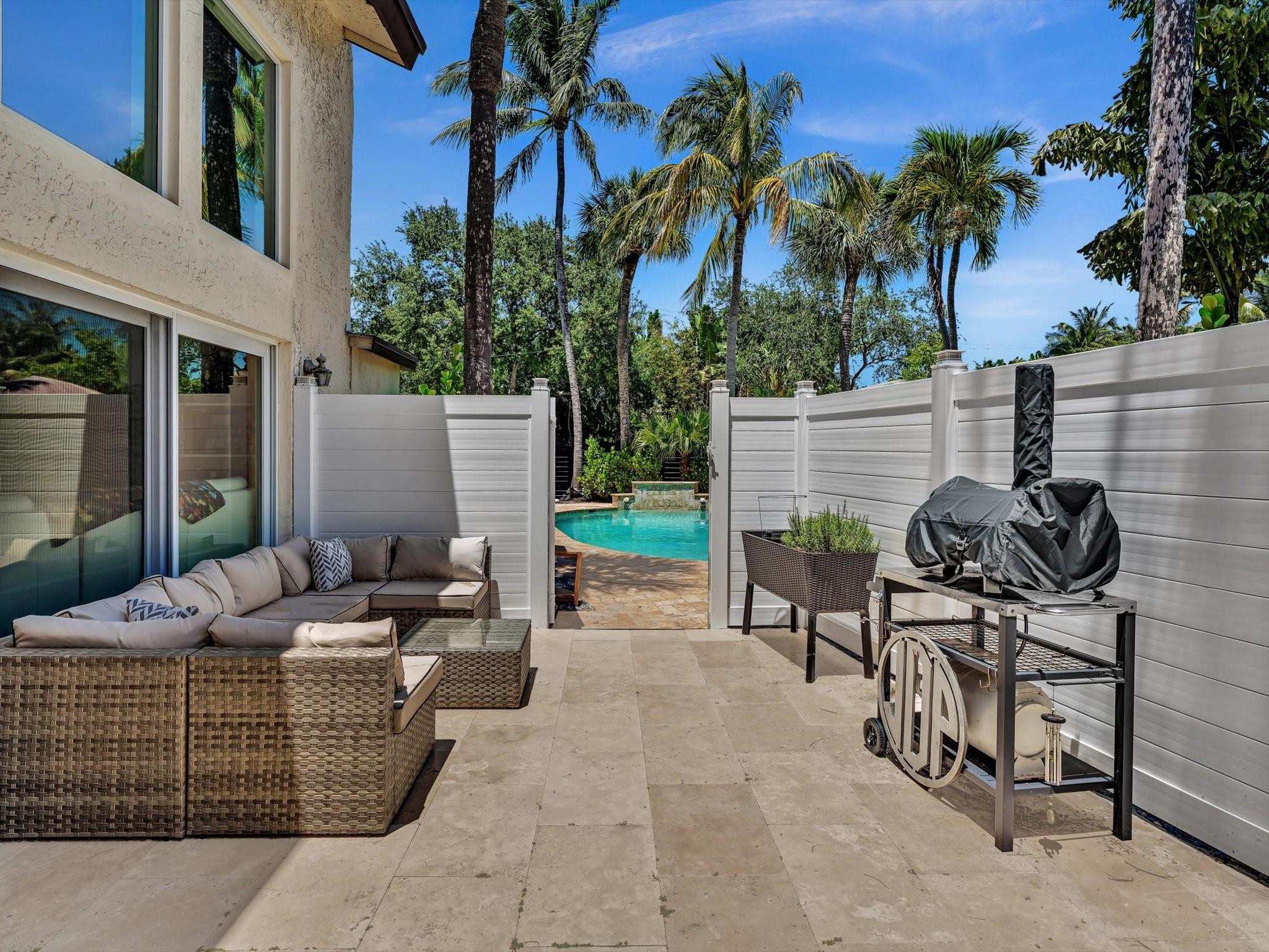 OAKLAND PARK SECOND ADD - Residential