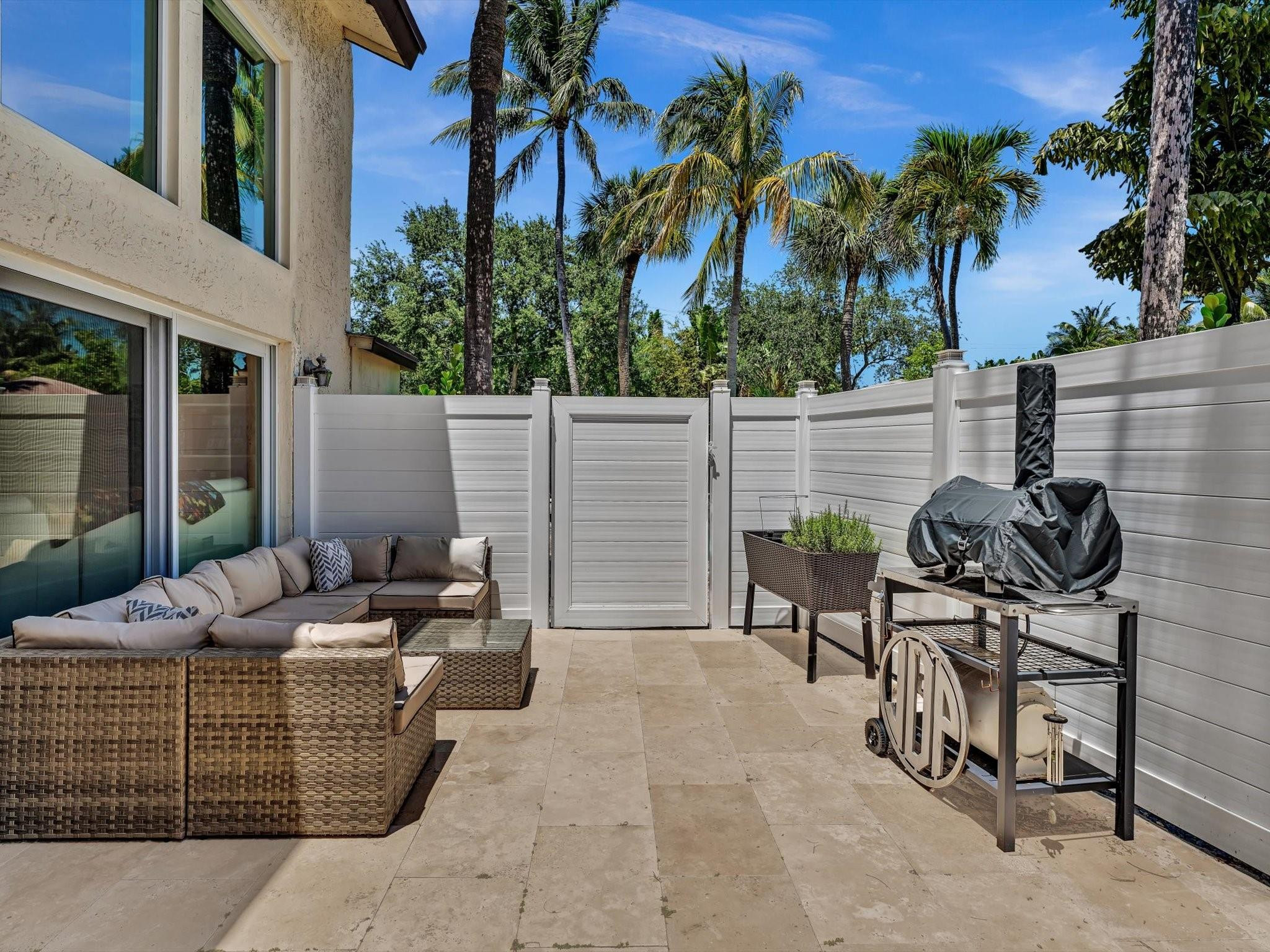 OAKLAND PARK SECOND ADD - Residential