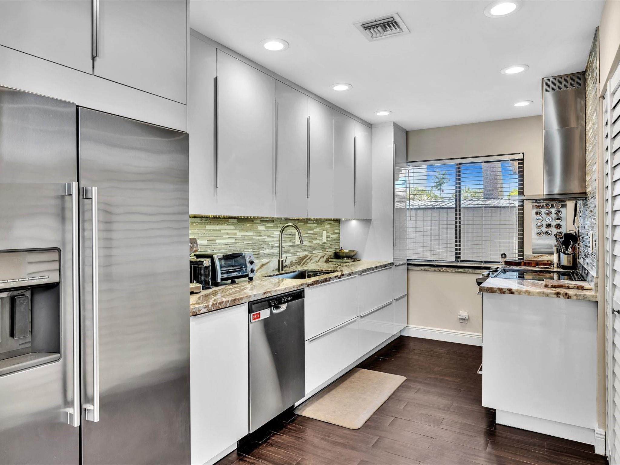 OAKLAND PARK SECOND ADD - Residential