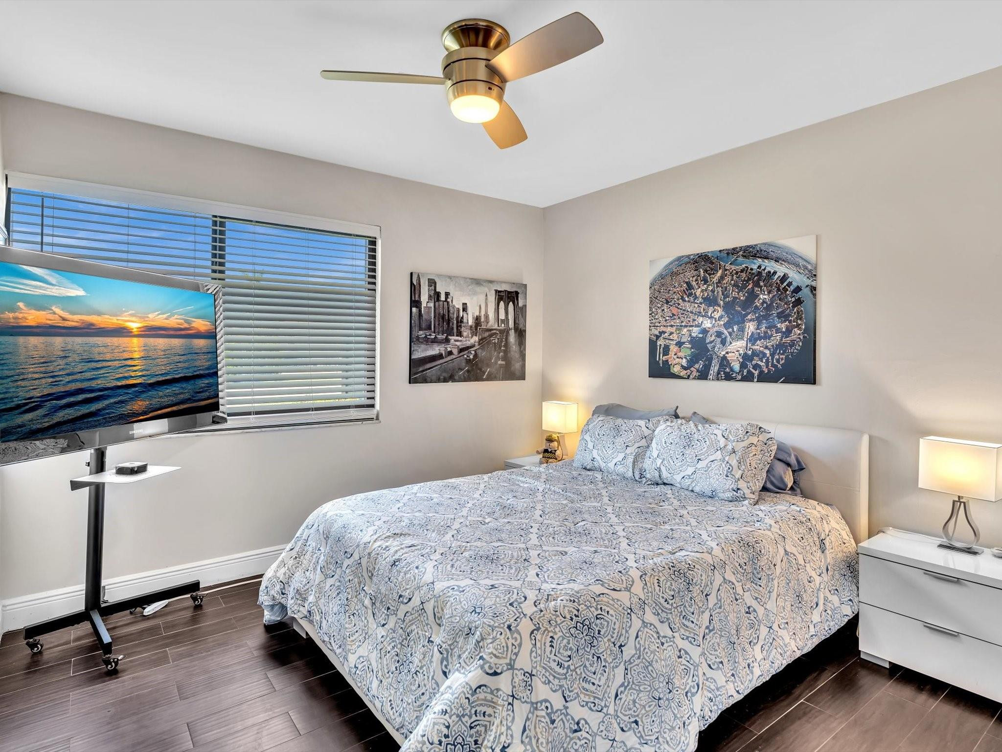 OAKLAND PARK SECOND ADD - Residential