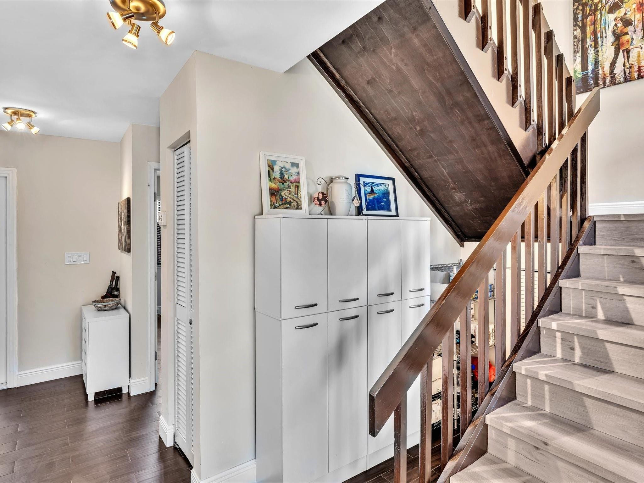 OAKLAND PARK SECOND ADD - Residential