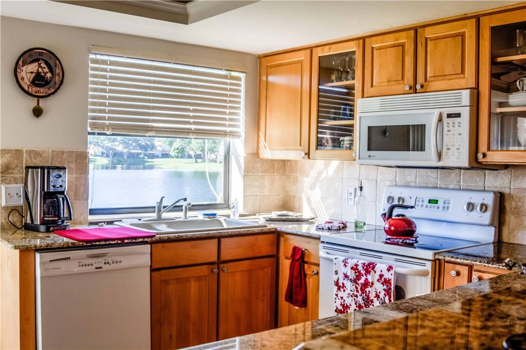 The Lakes - Residential